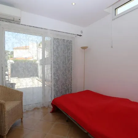House Near The Beach La Garoupe In Cap D'antibes *